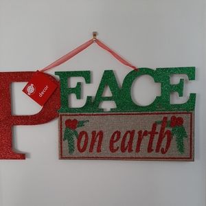 NWT - Inspirational Christmas/Holidays hanging sign - "Peace on Earth"
